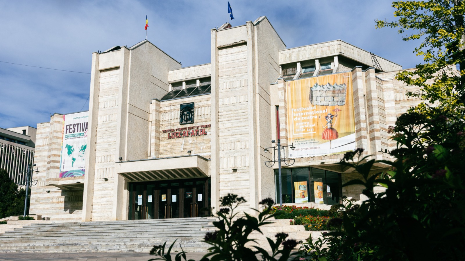  Record pe scena Teatrului „Luceafărul” din Iași: peste 4.500 de spectatori într-o singură săptămână. Surpriză: zilele de vârf nu sunt în weekend