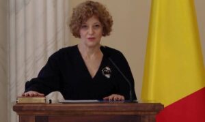 Vicepremierul Oana Gheorghiu: Am avut ocazia să văd în aceste zile şi să înţeleg de ce oamenii nu vin în zona de politică