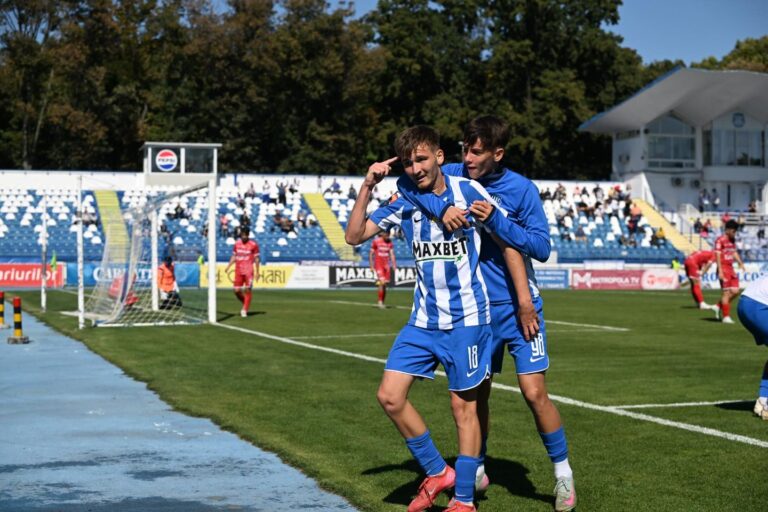 FOTBAL S-a bătut în cuie cine pleacă de la Politehnica Iași. Curățenie totală: opt divorțuri certe, alte două bat la ușă