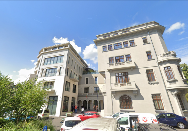 Cum „miroase” austeritatea? Compania Națională de Investiții a cheltuit peste 66.000 de euro ca să-și parfumeze sediul