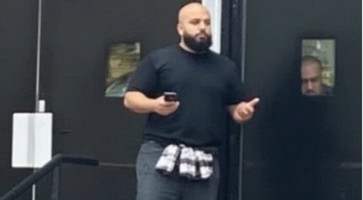 Atac la o sinagogă din Manchester: Autorul atacului fusese eliberat pe cauțiune pentru un presupus viol