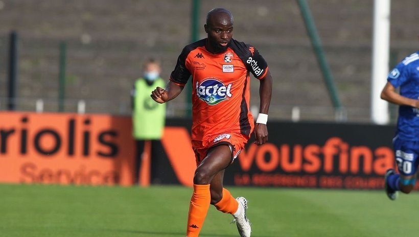  Un fotbalist care susţinea că vaccinurile împotriva Covid ar fi cauza accidentărilor sale a pierdut procesul contra Pfizer şi Federației Franceze