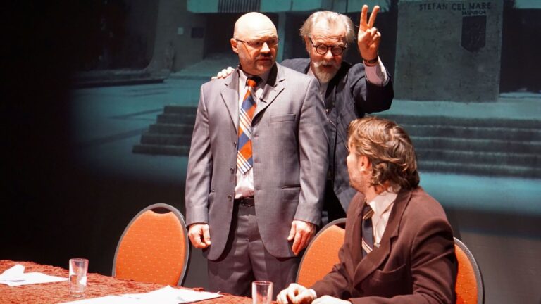„Într-o vreme în care nostalgia după comunism pare să bântuie încă, spectacolul nostru vrea să reamintească adevărul”. Filmul lui Corneliu Porumboiu devine spectacol de teatru