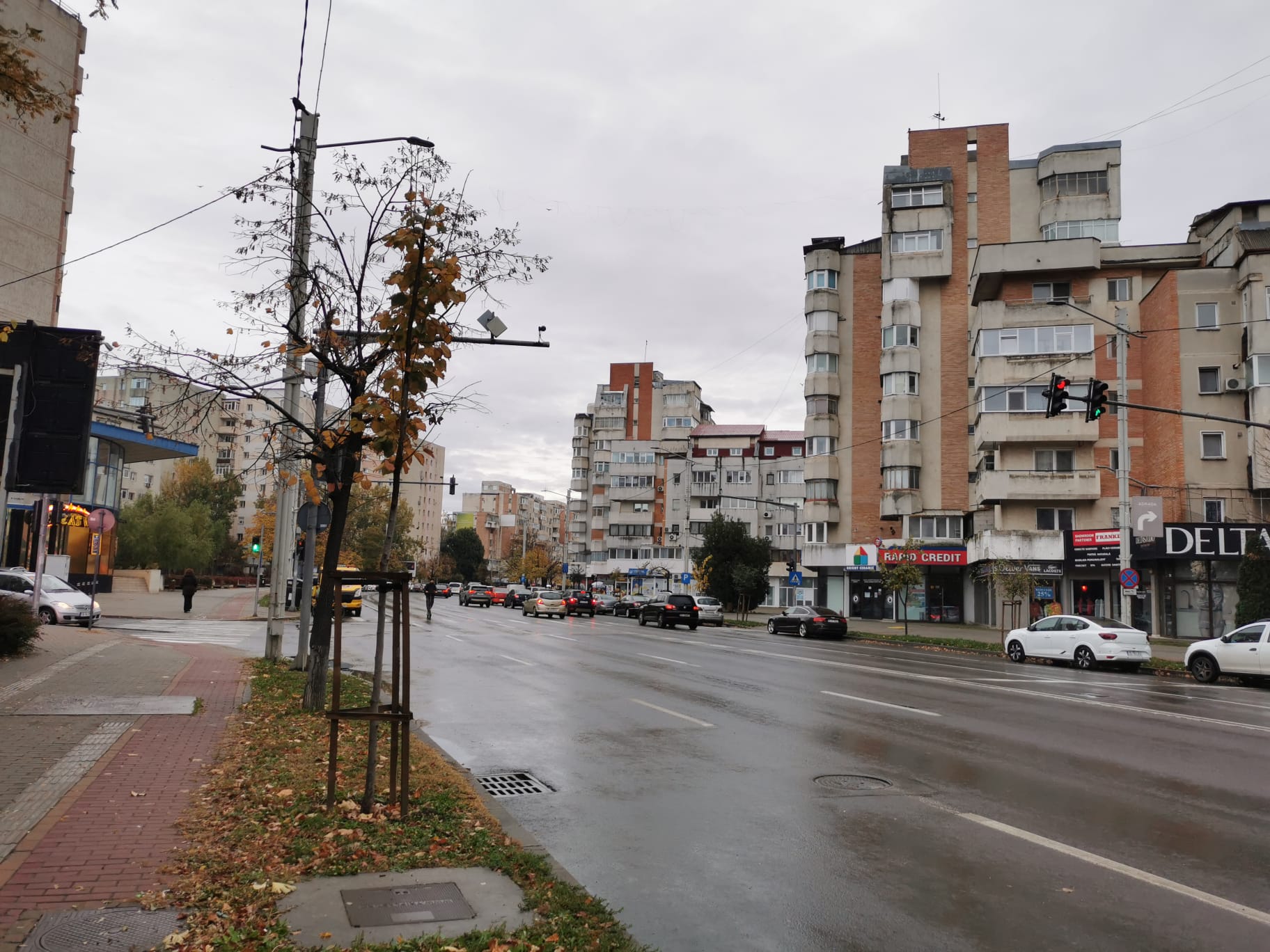 Motivul pentru care traficul este fluid luni dimineața: a început vacanța de toamnă.