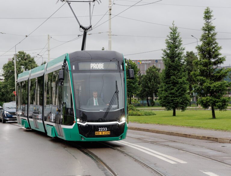 Cinci tramvaie noi au fost puse în circulație de CTP Iași. Câte urmează să mai vină