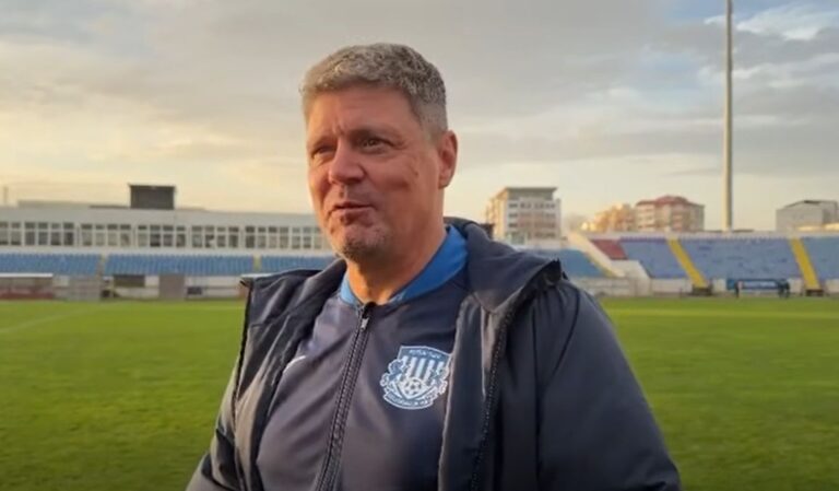 FOTBAL Meci tare azi în Copou. Cu buzunarele rupte, Poli se confruntă cu „Barcelona României”, o trupă ce a venit la Iași ca o echipă mare