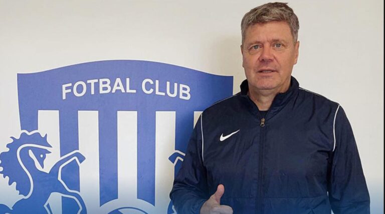 FOTBAL Restanță trei luni la salariile de la Politehnica! Program intens sub comanda lui Selymes, un alt jucător cotat a fi important pare că a încheiat anul: probleme de natură psihică