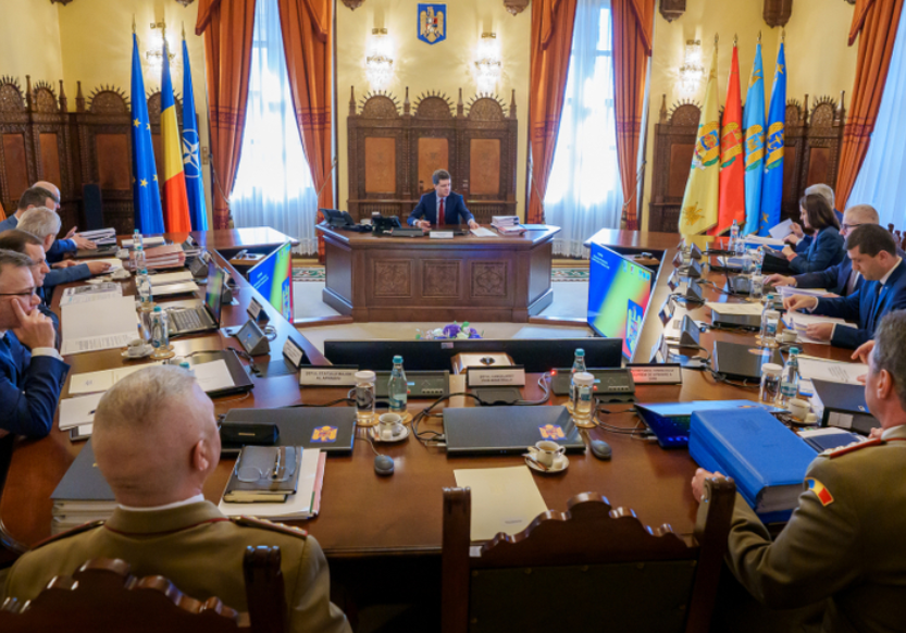 Administraţia Prezidenţială, despre noul secretar al CSAT, Sorin Cîrstea: E militar de carieră. Timp de 27 de ani, a ocupat succesiv poziţii în MApN, culminând cu postul de comandant al Centrului de Operaţii Psihologice