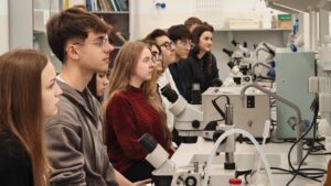 Schimb de experiență dedicat protecției apei: elevi și profesori din Iași și Constanța, reuniți în cadrul programului european ProBleu