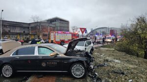 Accident rutier grav, în capăt CUG – Mașina unui cunoscut om de afaceri, făcută zob FOTO/VIDEO