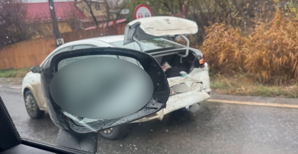  VIDEO | Două persoane rănite într-un accident rutier produs în Popricani