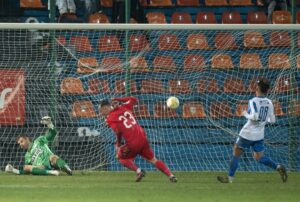 Cât vă mai bateți joc de ieșeni, cine rupe pisica în două la Poli? Tony și trupa lui au umplut Iașul de rușine