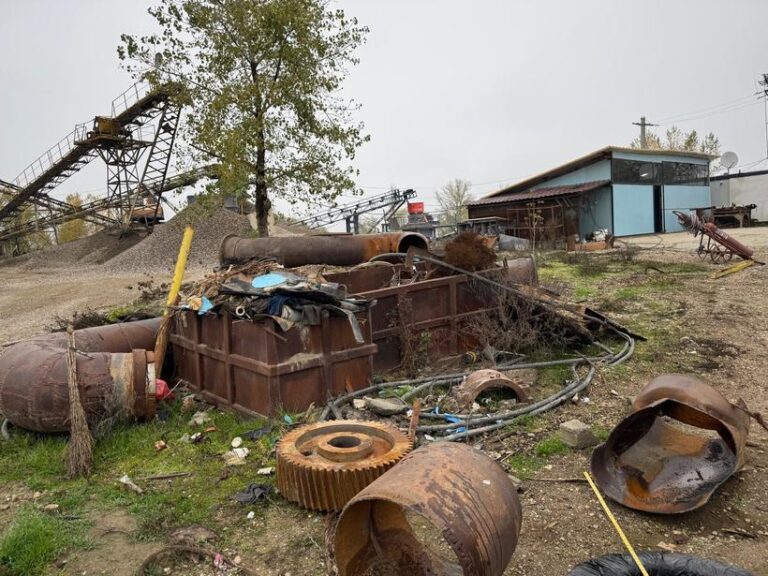 Garda Naţională de Mediu a dat amenzi de peste 2,8 milioane de lei după controale la balastiere, în patru judeţe: Efectele negative unor balastiere din Dolj se văd din satelit