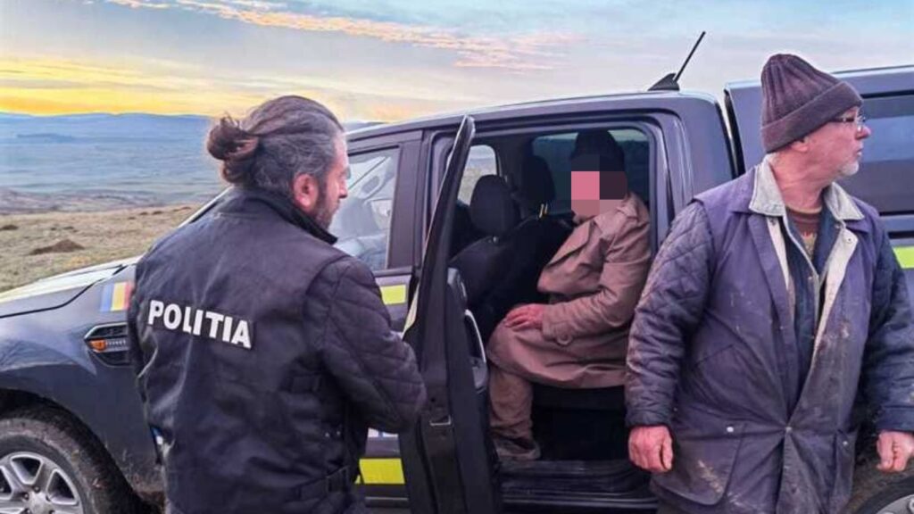  Botoșani: Forțe impresionante mobilizate pentru găsirea unui bătrân de 88 de ani dispărut de acasă. Acesta a fost găsit teafăr, pe câmp, la cinci kilometri de locuinţa sa