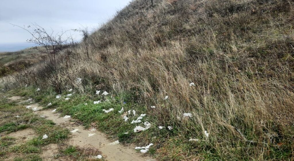  Opriți distrugerea Cetății getice de pe Dealul Cătălina de la Cotnari!