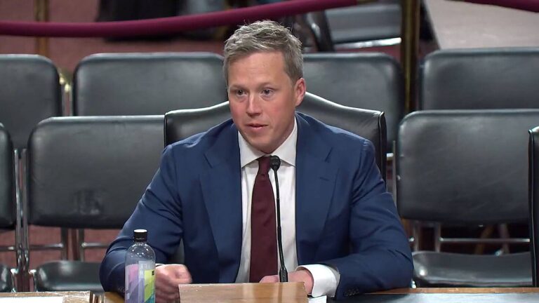 Cine este Dan Driscoll, „tipul cu dronele” căruia Trump i-a încredinţat un neaşteptat rol-cheie în negocierile pentru Ucraina