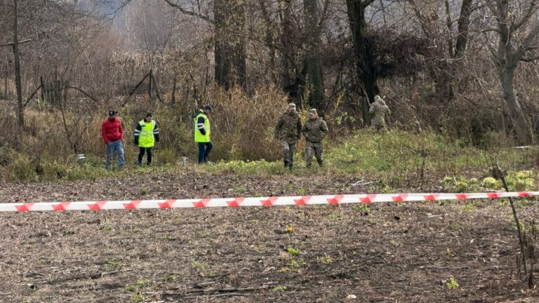 Imagini în premieră cu drona căzută în județul Vaslui. Aparatul rusesc a „scanat” exact Poarta Focșanilor, escortat grijuliu de F16 românești. De ce nu a fost doborâtă din prima? - VIDEO\FOTO