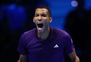 Canadianul Felix Auger-Aliassime s-a calificat în semifinale la Turneul Campionilor