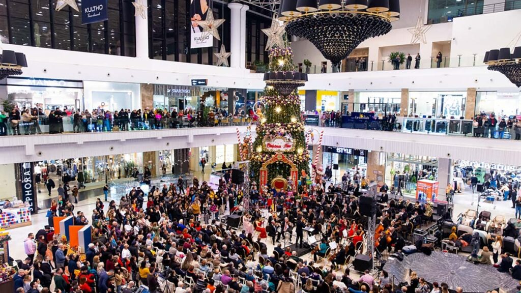  Filarmonica „Moldova” din Iași pregătește două concerte, pentru Ziua Națională a României și aprinderea luminițelor de Crăciun