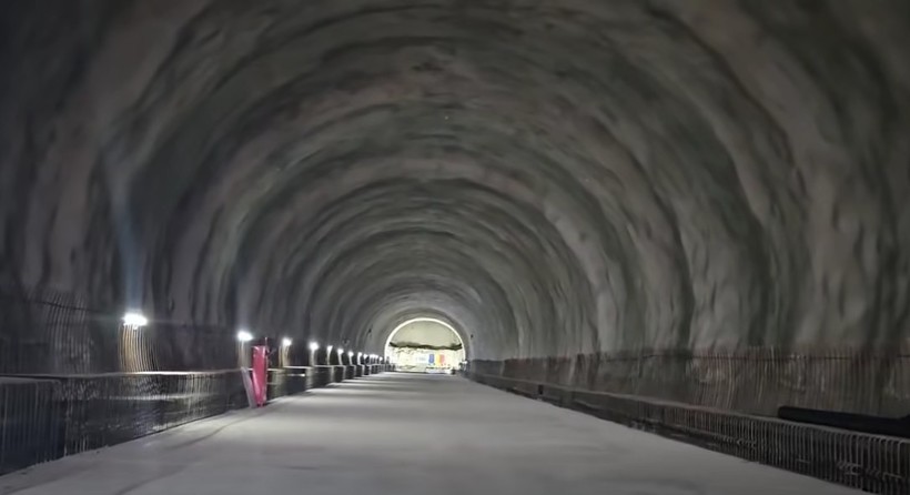  Imagini spectaculoase de pe A1: Umbrărescu a realizat străpungerea 2 la „Tunelurile pentru urși” VIDEO