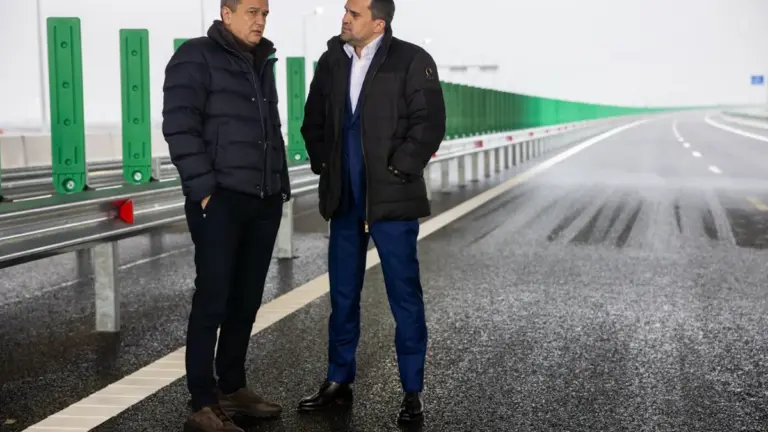 FOTO - Grindeanu, în ghete Zegna de 1.250 de euro la inaugurarea unui tronson din A7, autostradă inițiată de Drulă