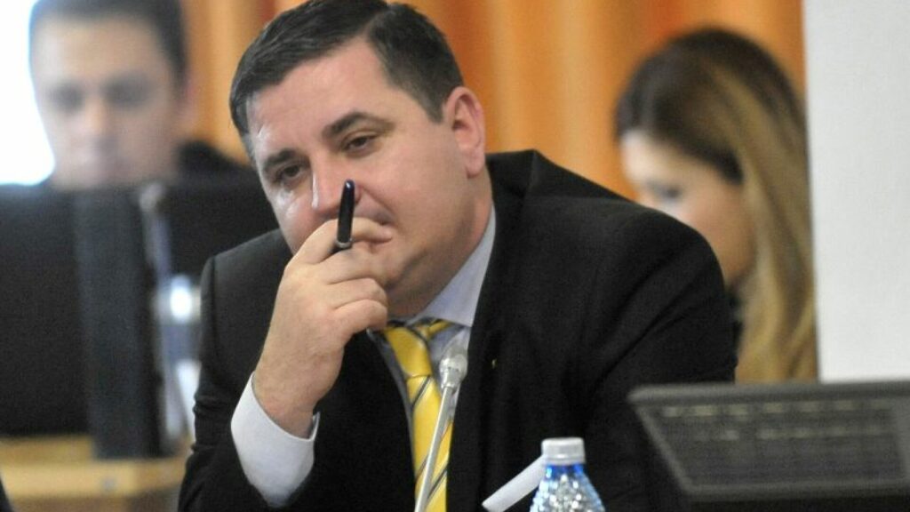  Fostul senator PSD Marius Isăilă, reținut de DNA. Ar fi promis intervenții la ministrul Apărării (surse)