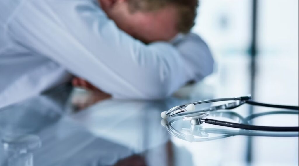  Moartea doctoriței Ștefania Szabo a redeschis discuția despre burnout în rândul medicilor ieșeni. Rezidenții preferă specialități cu mai puține responsabilități și gărzi