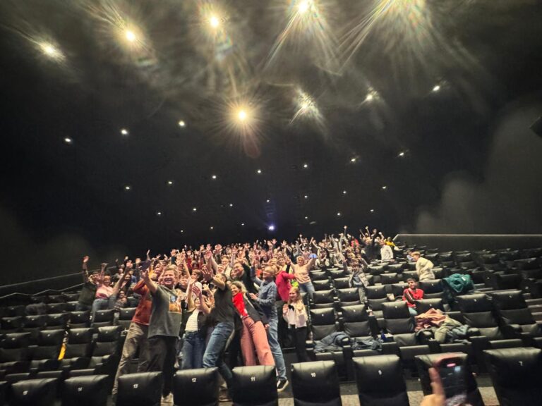 VIDEO - Pavel Bartoș, întâlnire cu publicul ieșean la proiecția filmului „Crăciun cu Ramon”: „E acel film de Crăciun pe care l-am așteptat dintotdeauna”