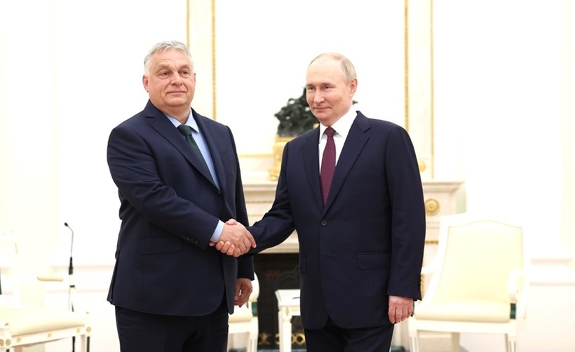  Putin şi Orbán, faţă în faţă la Moscova. Kremlinul apreciază „atitudinea Ungariei” în războiul din Ucraina, premierul maghiar avansează propuneri