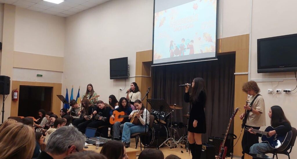  Săptămâna aniversară la Colegiul Național „Emil Racoviță”: 61 de ani de excelență