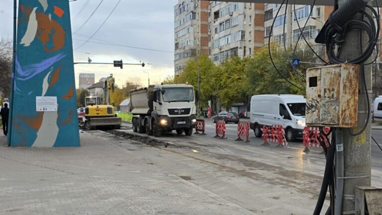 Kilometri de șantiere pe străzile Iașului. În ce părți ale orașului se lucrează la schimbarea conductelor de gaz?