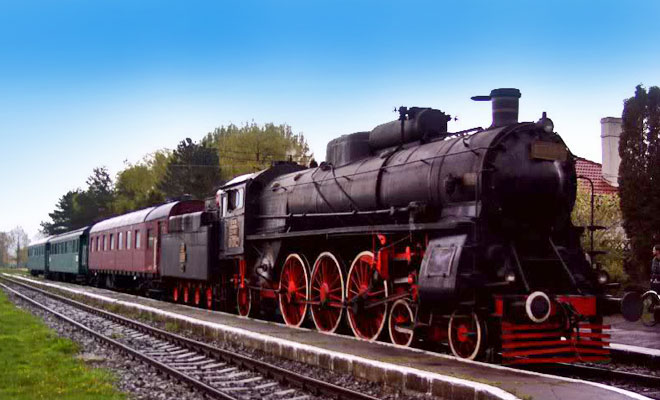 Un echipaj ce abia se putea ține pe picioare din cauza beției a condus un tren de la București la Iași - Incidentul de acum un secol, privit cu umor interbelic