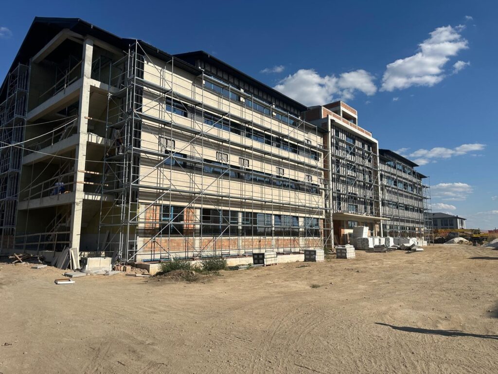  Firma unui cunoscut om de afaceri din Iași intră tare pe piața de peste Prut: licitație câștigată pentru o unitate militară