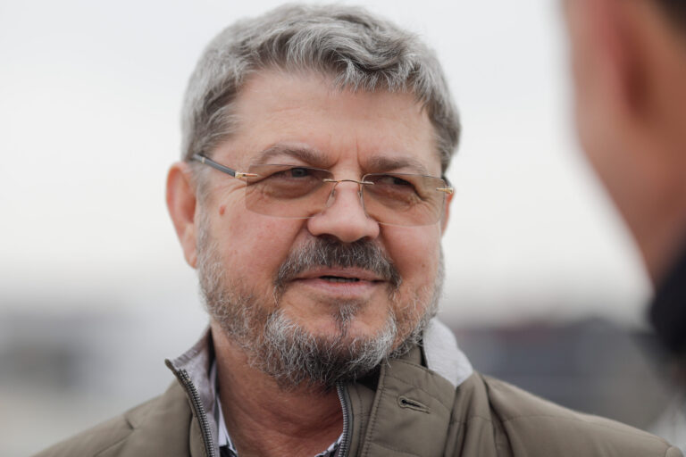 Constructorul Dorinel Umbrărescu preia activele ArcelorMittal Hunedoara
