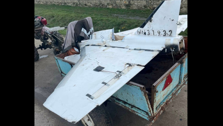 Dronă „recuperată” cu remorca: transport bizar surprins în Republica Moldova - VIDEO