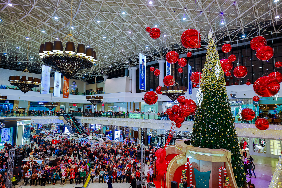 Seară magică de colinde la Palas: astăzi, Filarmonica „Moldova” aduce spiritul Crăciunului într-un concert special