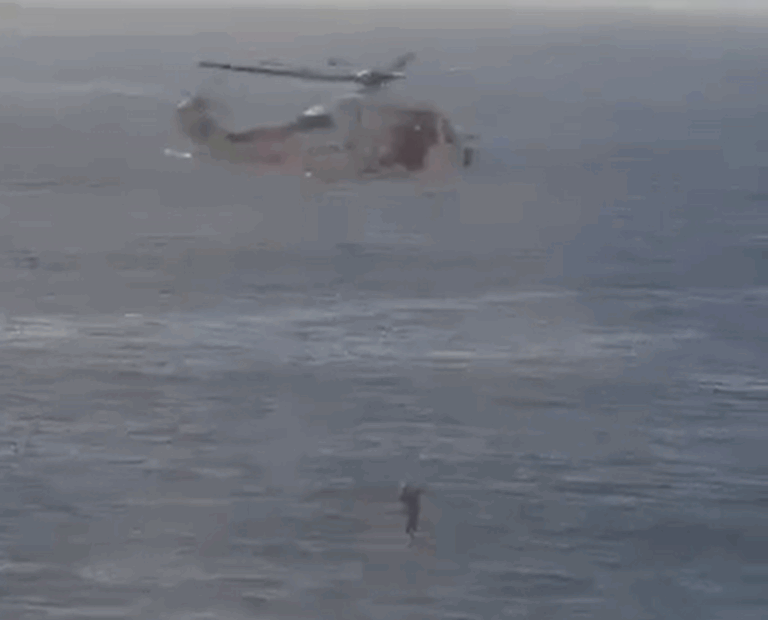 MAE anunță implicarea a doi cetățeni români în incidentul din Tenerife, provocat de un val oceanic uriaș - VIDEO