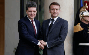 Președintele Nicușor Dan, primit de Emmanuel Macron la Palatul Elysee în cadrul vizitei de lucru din Franța VIDEO