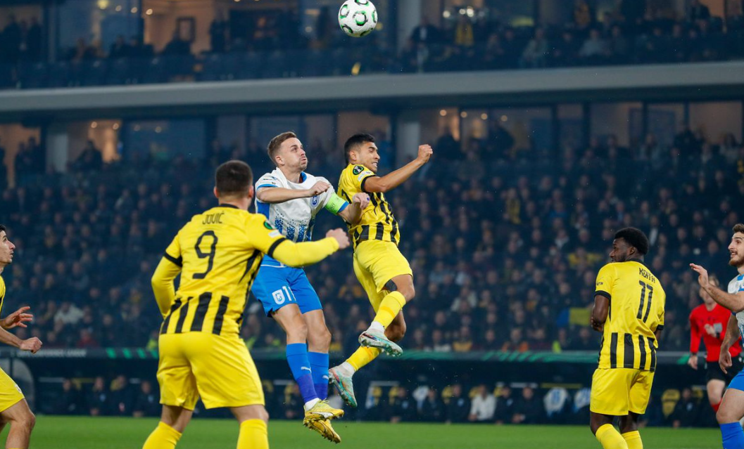  Universitatea Craiova a ratat uluitor calificarea, în prelungiri, după ce a avut 2-0 cu AEK Atena