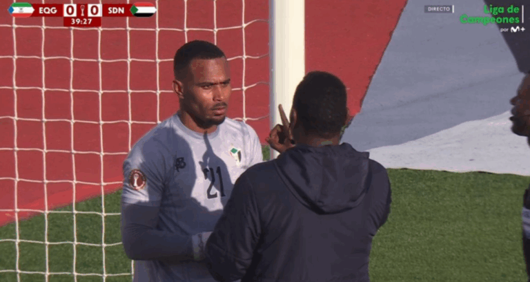 Momente de panică la Cupa Africii: portarul Sudanului s-a prăbușit pe teren. Și-a revenit și a continuat să joace VIDEO
