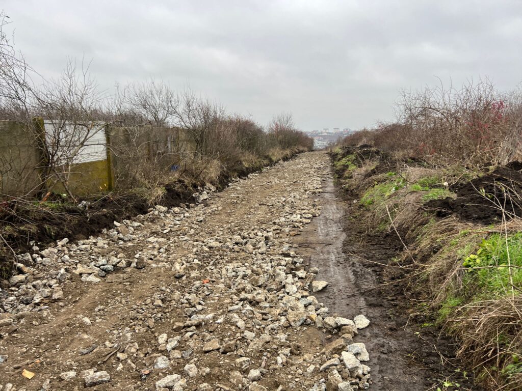  WhatsApp Image 2025-12-02 at 18.07.06