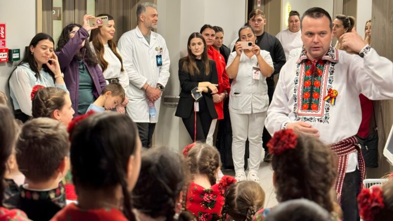 Colinde și terapie prin muzică pentru pacienții Spitalul de Recuperare Medicală Arcadia Bârnova