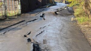 Mihai Chirica a convocat Comitetul pentru Situații de Urgență. Subiectul unic pe masă: strada Văleni din Galata, care a luat-o la vale