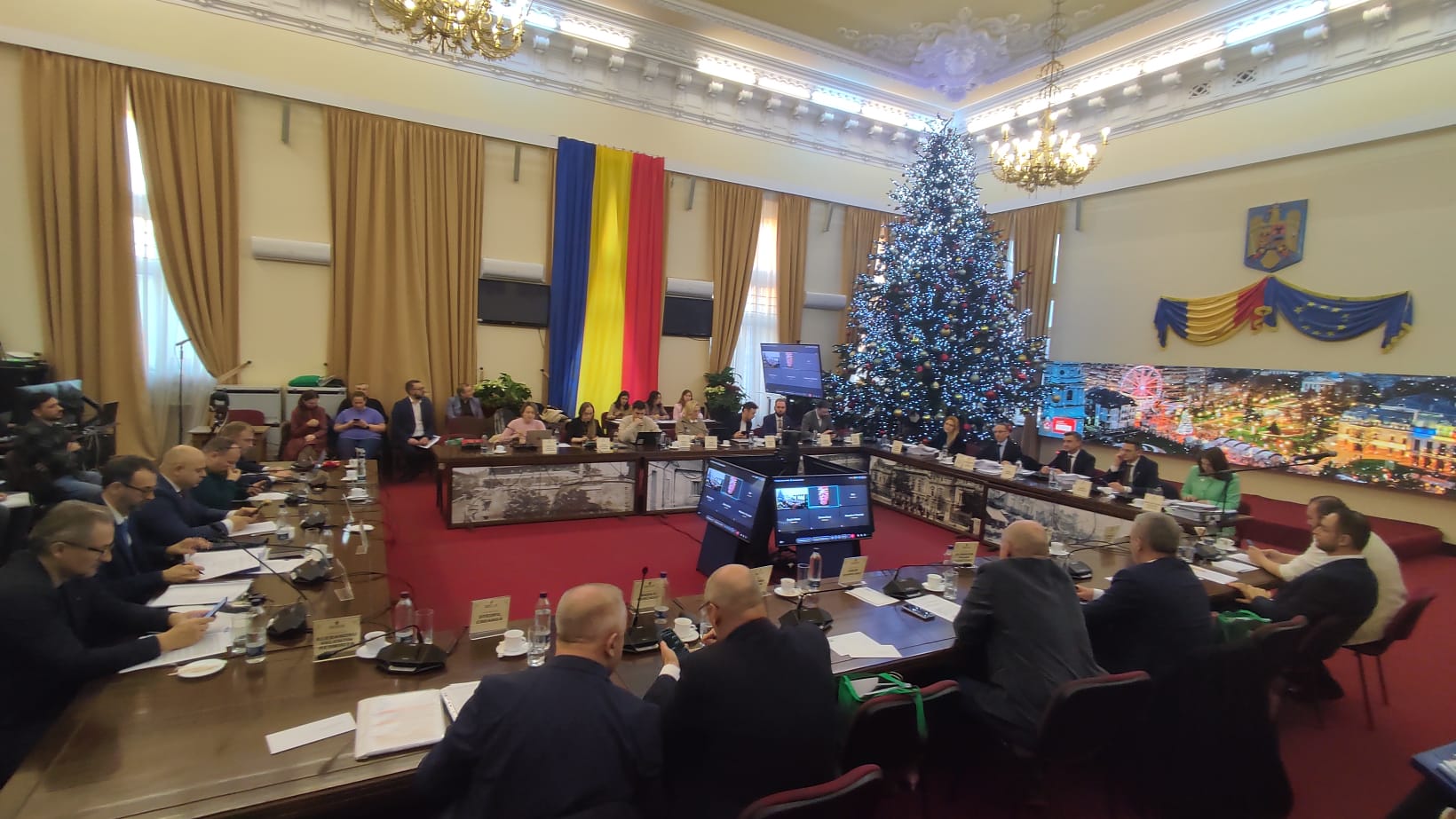  Primarul Chirica, încolțit de opoziție, mărturie în plenul CL: „Ce-am făcut noi în ’89? N-am știut să ducem treaba la bun sfârșit”