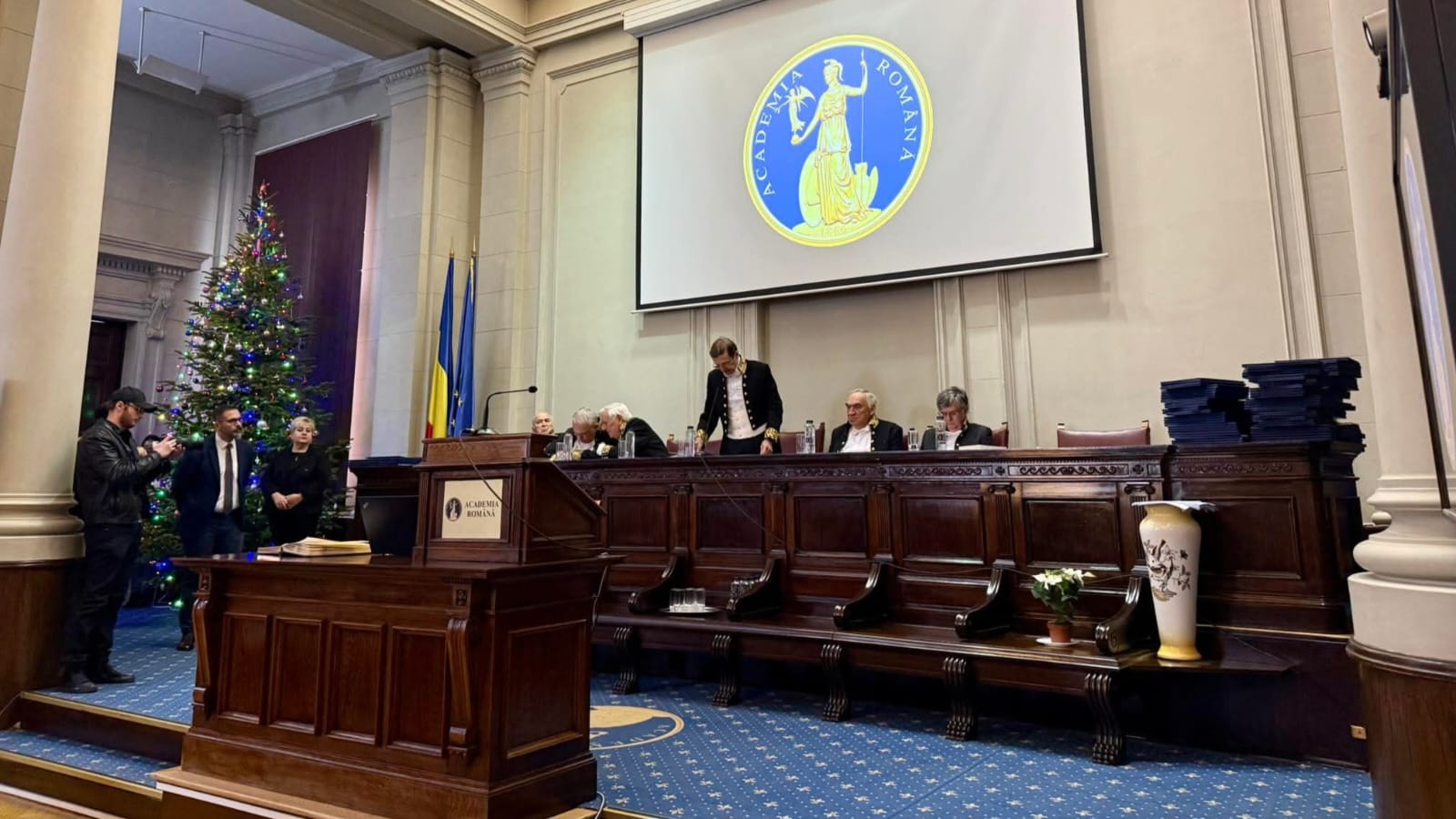 Universitățile ieșene, în prim-plan: 12 premii acordate de Academia Română profesorilor din Iași