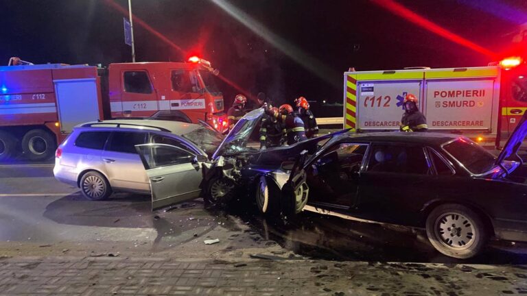 Accident grav la ieșirea din Botoșani spre Suceava. O tânără a murit în brațele medicilor
