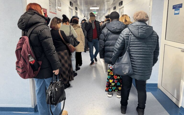 DIGITALIZARE FĂRĂ FINALIZARE | Platforma online a IRO pe care nu vrea să o folosească nimeni: doar 50 de accesări în trei ani. Unde sunt restul pacienților? Așteaptă câte 7 ore pe holuri