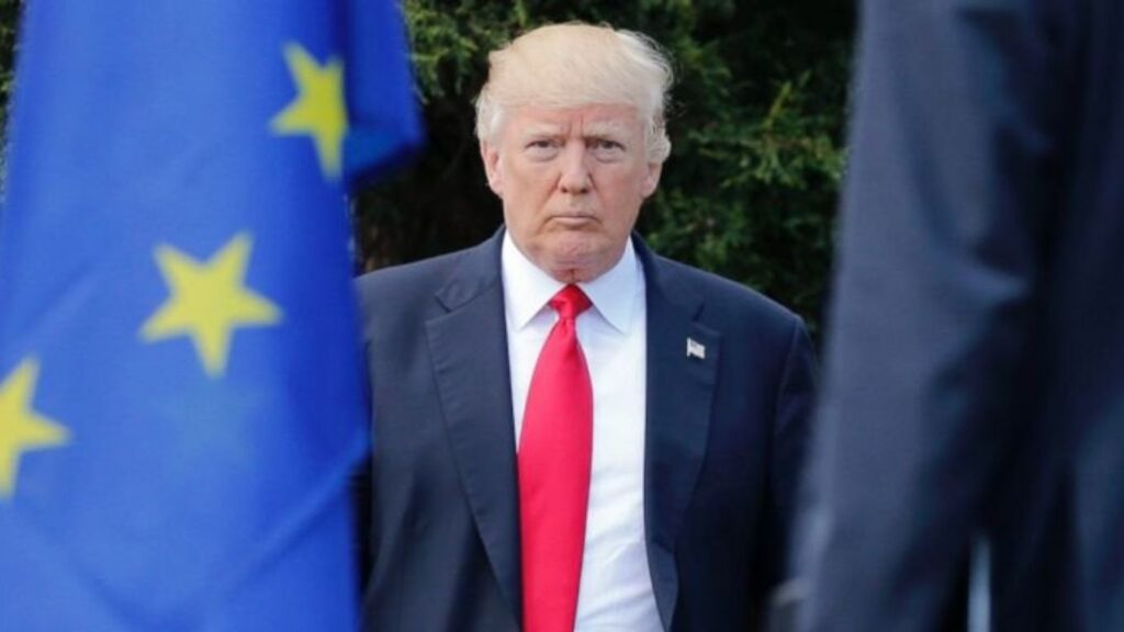  Analiză The Guardian: Cine stă în spatele politicii externe anti-Europa a lui Trump?