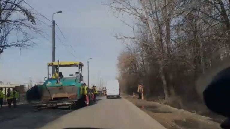 VIDEO | A început refacerea șoselei Iași - Hlincea. Este cea care face legătura dintre municipiu și satul Hlincea (Ciurea)