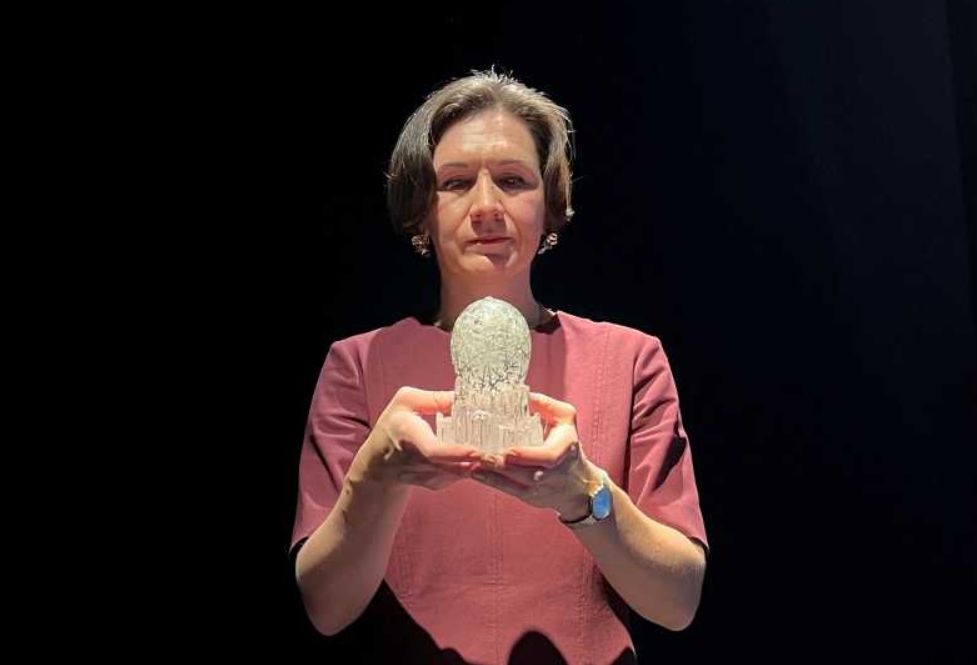  Un ou Fabergé rar atinge suma record de 22,9 milioane de lire sterline la o licitaţie din Londra